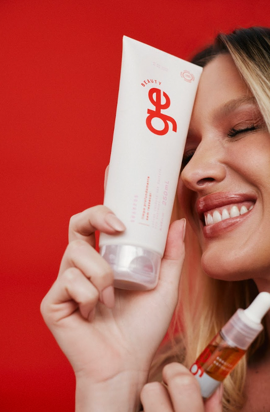 A fórmula low poo que seu cabelo ama: conheça o shampoo sem sulfato GE Beauty