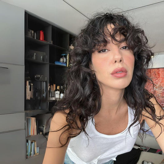 Styling com babyliss ou difusor: como o Primer Cachos Definidos vira seu aliado